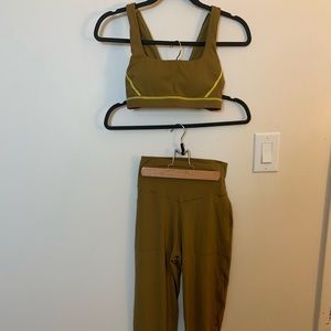 Aerie Offline matching jogger and sports bra set
